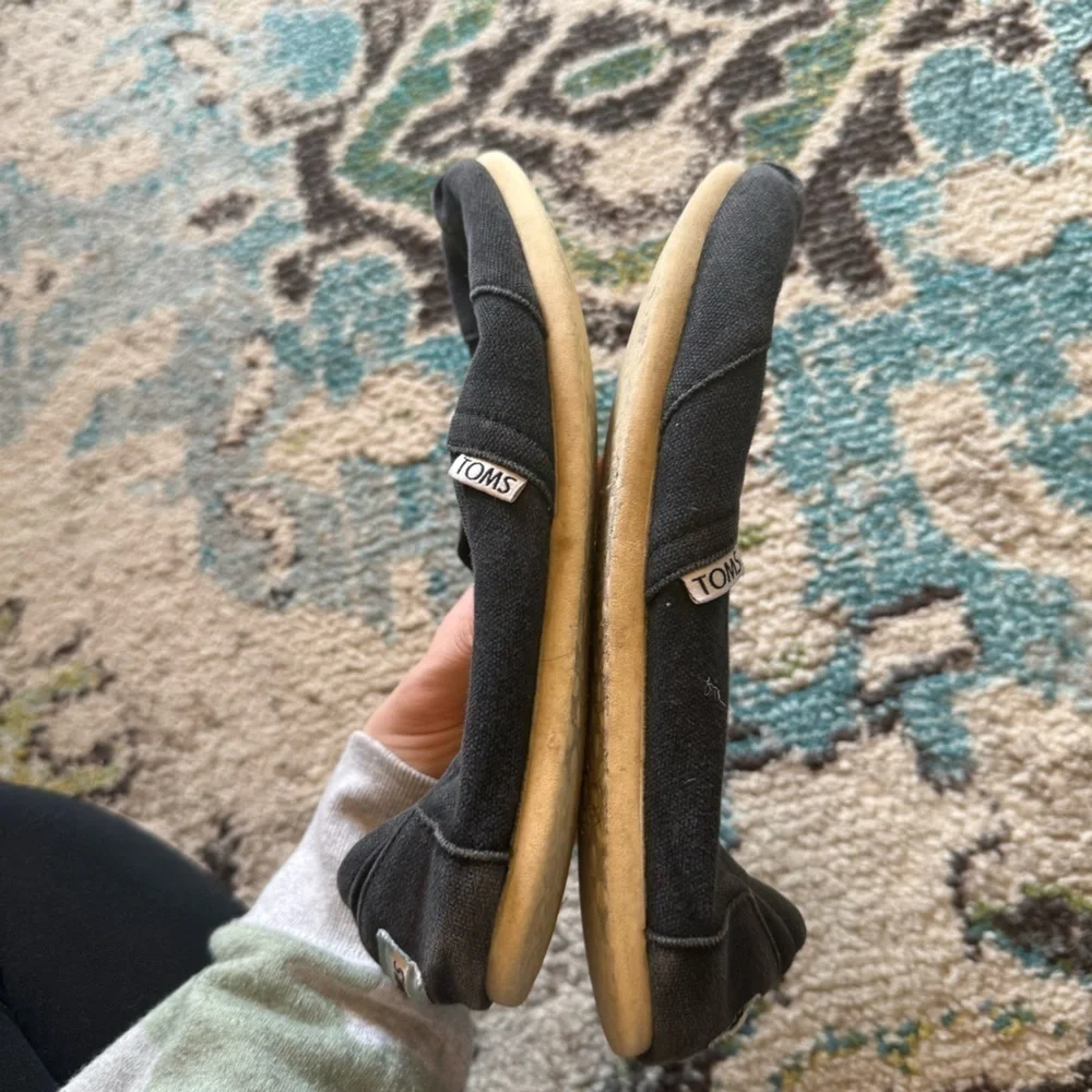 Classic Black Tom’s Canvas Slip-On Shoes